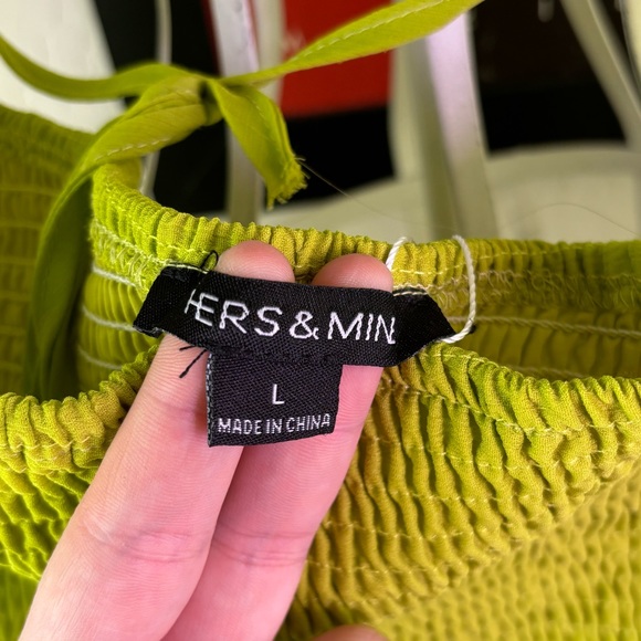 Neon Green Crop Top size L EUC Hers & Mine - Picture 2 of 4